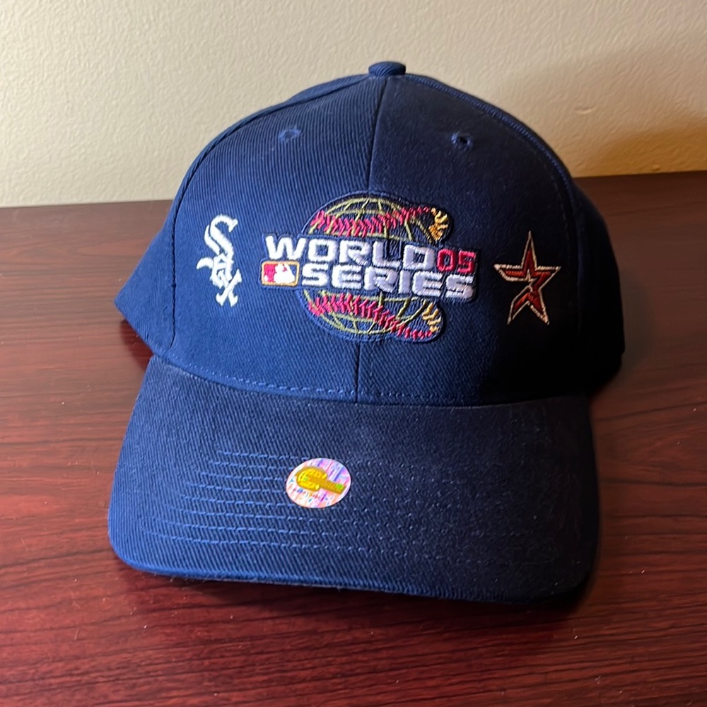 2005 Chicago White Sox World Series commemorative baseball cap.